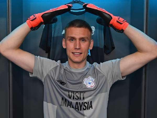 Cardiff City mendatangkan Runar Alex Runarsson dengan status pinjaman