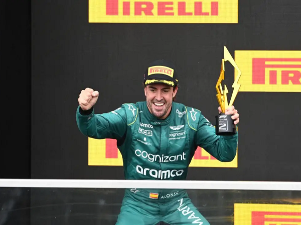 Aston Martin bangun relasi transparan dengan Fernando Alonso.