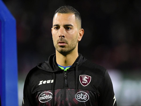 Kiper incaran Lazio