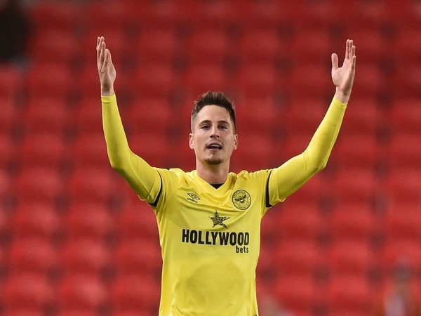 Sergi Canos pindah ke Valencia