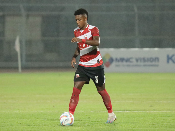 Gelandang Madura United, Hugo Gomes Jaja masih absen di laga kontra Bhayangkara FC