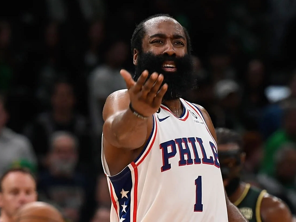 James Harden dijatuhi denda oleh NBA usai cibir Daryl Morey.