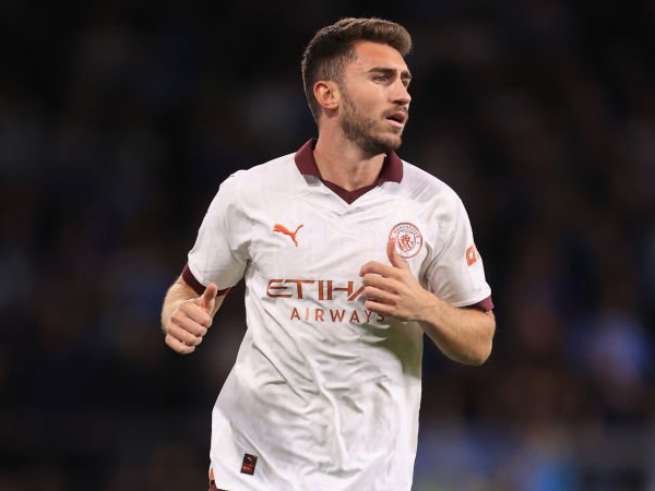 Eks bek Man City, Aymeric Laporte.