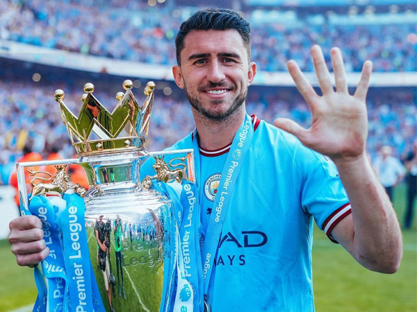 Bek Al Nassr, Aymeric Laporte.