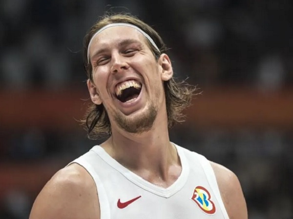 Pebasket asal Kanada, Kelly Olynyk