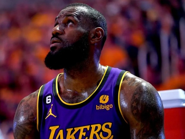 LeBron James tak mau termakan usia.