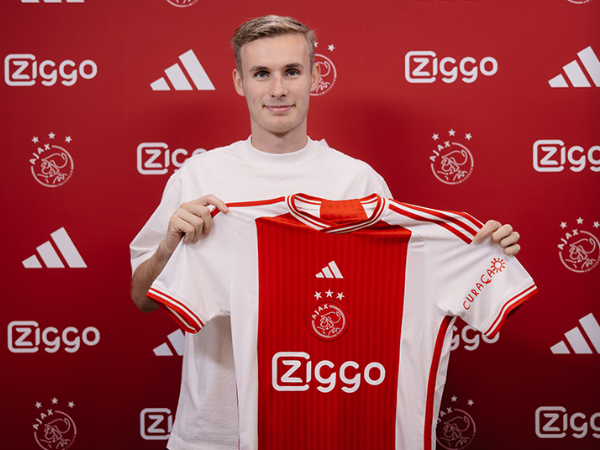 Ajax Resmi Datangkan Bintang Muda Norwegia, Sivert Heggheim Mannsverk