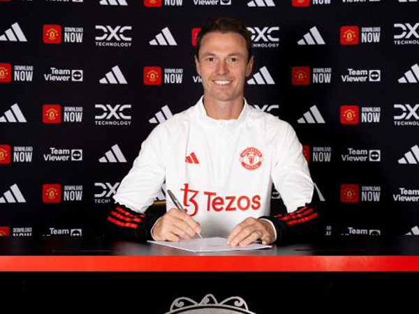 Bek Manchester United, Jonny Evans.