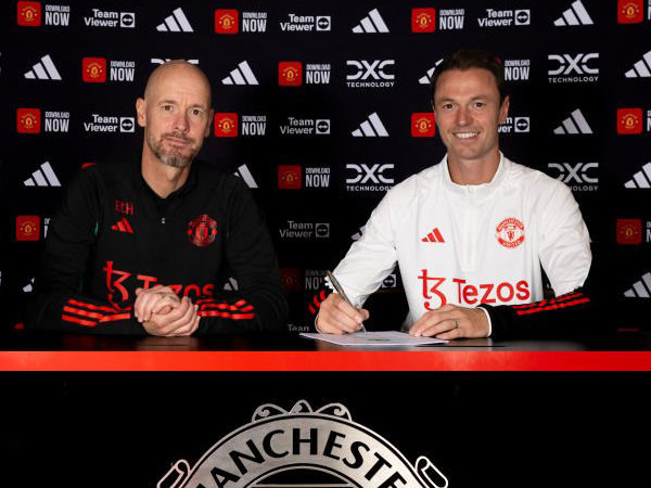 Bek Man United, Jonny Evans.