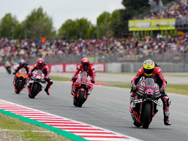 Aleix Espargaro lega bisa raih kemenangan di sprint race GP Catalunya.