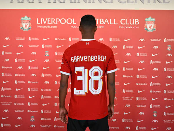 Ini Nomor Punggung yang Akan Digunakan Ryan Gravenberch Bersama Liverpool