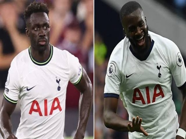 Dua pemain Tottenham