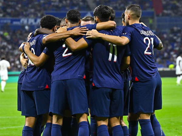 Pemain Paris Saint-Germain.