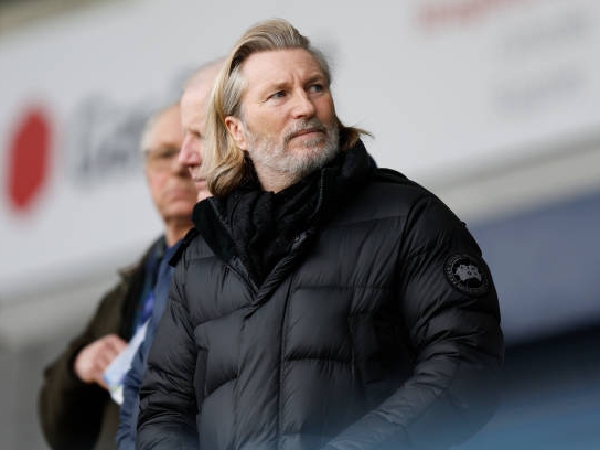 Robbie Savage membuat prediksi yang berani tentang Chelsea