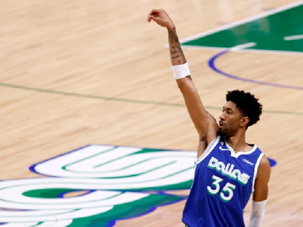 Christian Wood Setuju untuk Perkuat Lakers Selama Dua Tahun