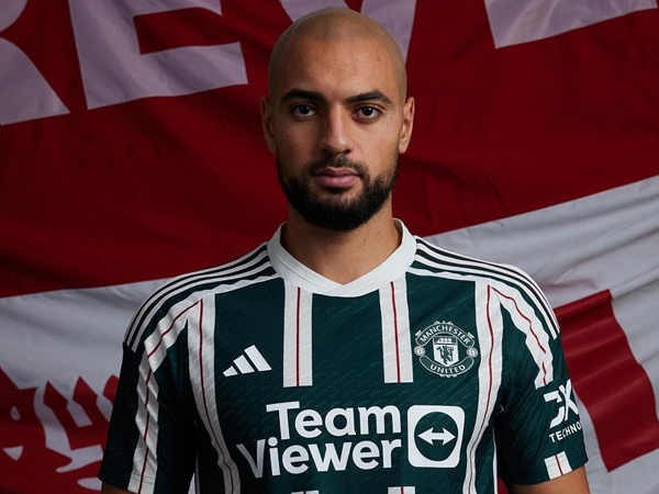 Gelandang Man United, Sofyan Amrabat.