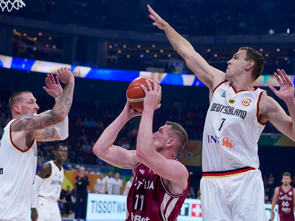 Luka Banchi apresiasi semangat anak asuhnya meski tumbang dari Jerman.