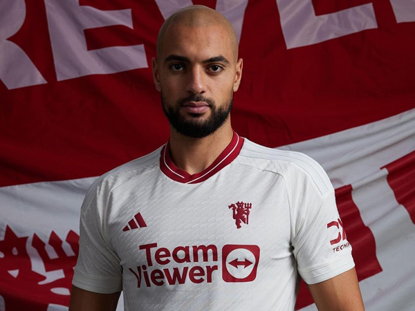 Gelandang Man United, Sofyan Amrabat.