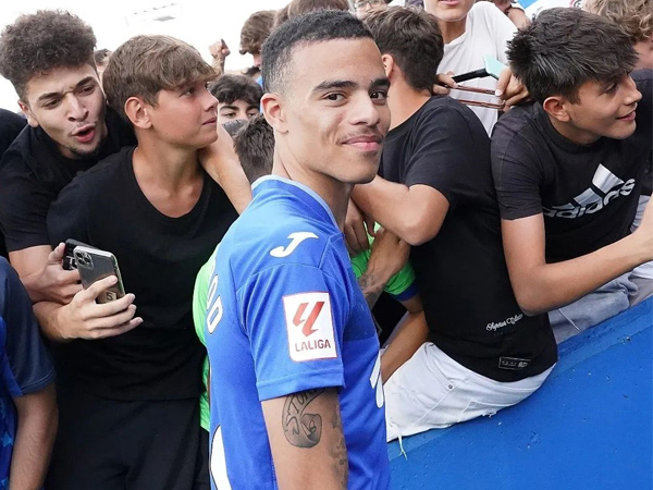 Winger Getafe, Mason Greenwood.