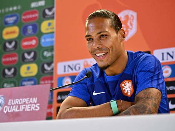 Didenda oleh FA, Virgil van Dijk Harap Uangnya Dimanfaatkan dengan Baik