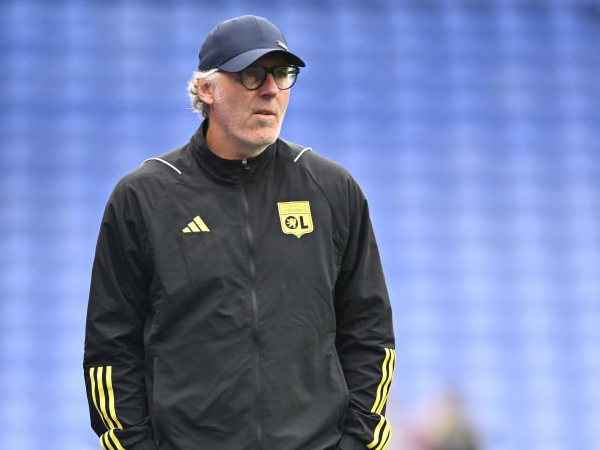 Eks pelatih Lyon, Lauren Blanc.