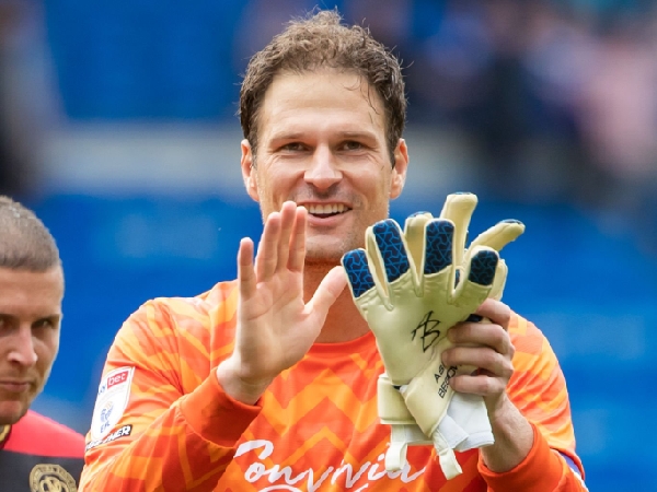 Mantan penjaga gawang Chelsea, Asmir Begovic