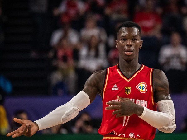 Dennis Schroder punya alasan kuat hengkang ke Toronto Raptors.