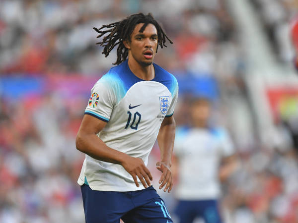 Trent Alexander-Arnold Diyakini Bisa Mainkan Peran Penting Bagi Inggris