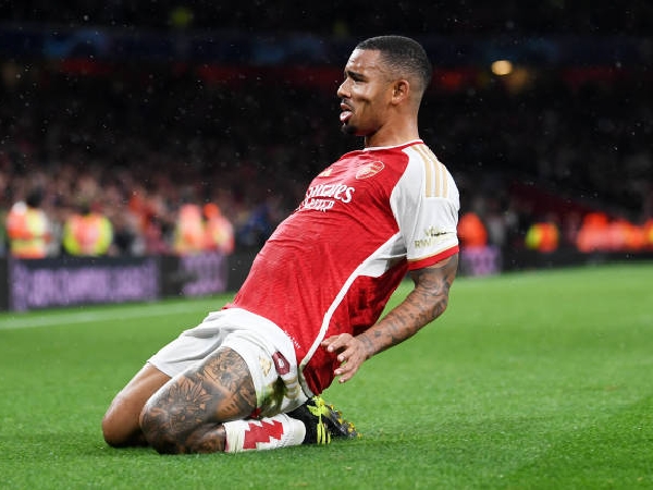 Gabriel Jesus membantu Arsenal mengalahkan PSV Eindhoven