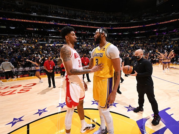 Christian Wood optimistis bisa bentuk chemistry yang baik dengan Anthony Davis.