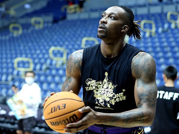 Dwight Howard batal dapat kontrak dari Golden State Warriors.