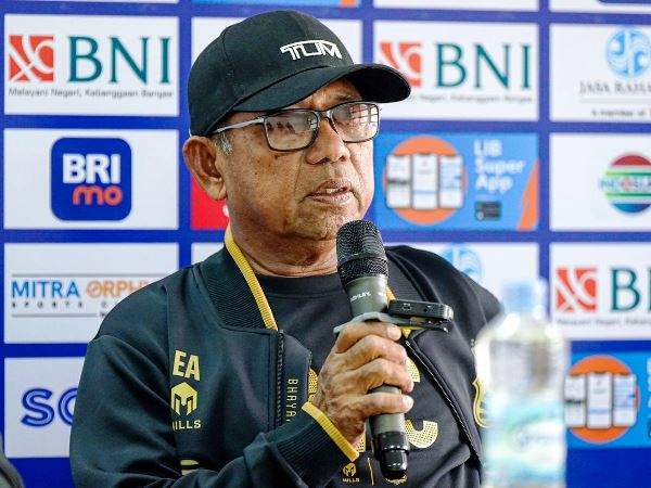 Pelatih Bhayangkara, Emral Abus