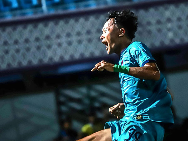 Penyerang muda Persita Tangerang, Esal Sahrul