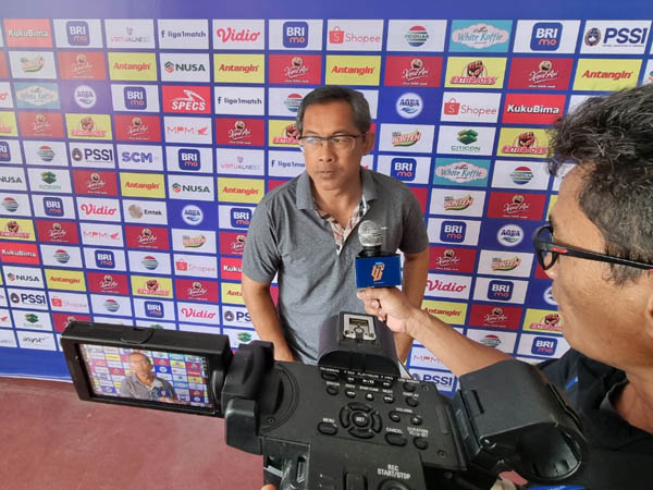 Pelatih Persikabo 1973, Aji Santoso