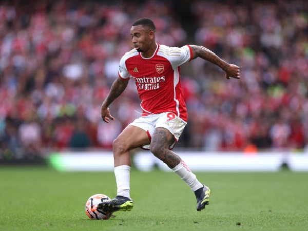 Gabriel Jesus membuat penampilan starter pertamanya di Premier League musim ini