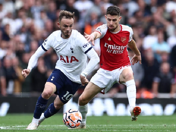 Gelandang Arsenal, Jorginho, tampil 45 menit melawan Tottenham
