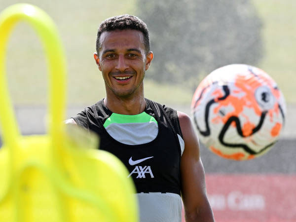 Belum Kunjung Pulih, Liverpool Rindukan Sosok Thiago Alcantara