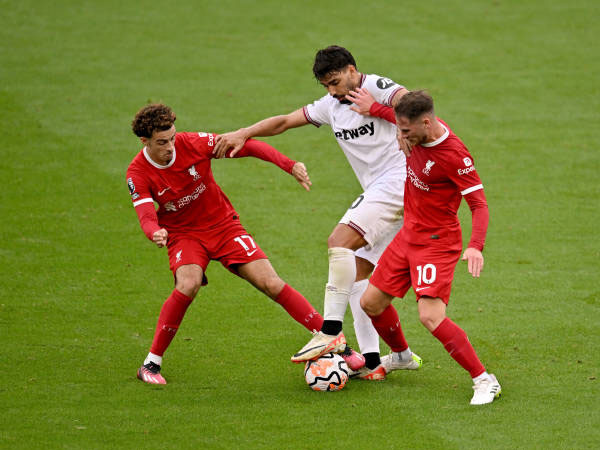 Liverpool Kalahkan West Ham, Alexis Mac Allister Puji Curtis Jones