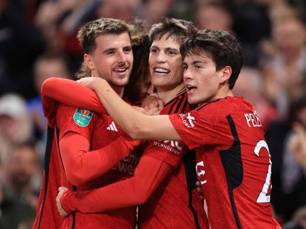 Manchester United Taklukkan Crystal Palace di Putaran Ketiga Piala Carabao