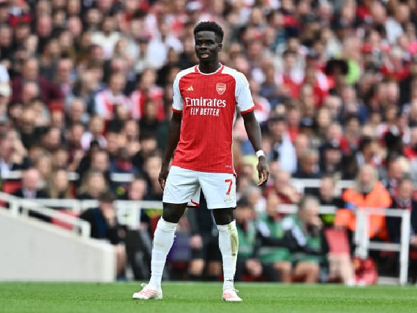 Bukayo Saka tidak dapat menyelesaikan pertandingan Arsenal melawan Tottenham