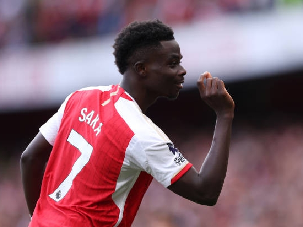 Bukayo Saka meniru selebrasi James Maddison