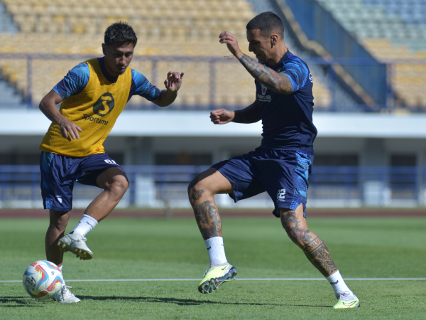 Alberto Rodriguez dan Ciro Alves diproyeksikan kembali tampil sebagai starter