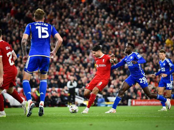 Gol Cantik Dominik Szoboszlai Bantu Liverpool Singkirkan Leicester City