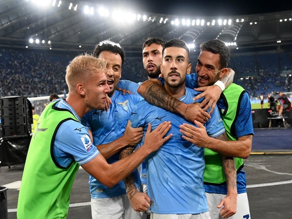 Lazio menang 2-0 vs Torino