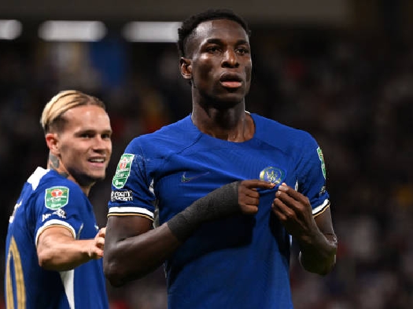 Nicolas Jackson mencetak gol kemenangan Chelsea atas Brighton