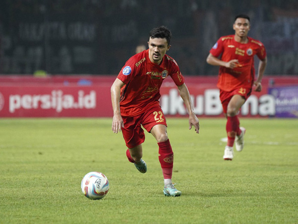 Pemain asal Filipina Oliver Bias saat tampil sebagai starter bersama Persija Jakarta