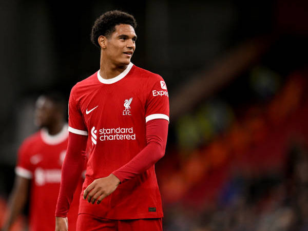 Sosok yang Perfeksionis, Jarell Quansah Ingin Lebih Baik Lagi di Liverpool