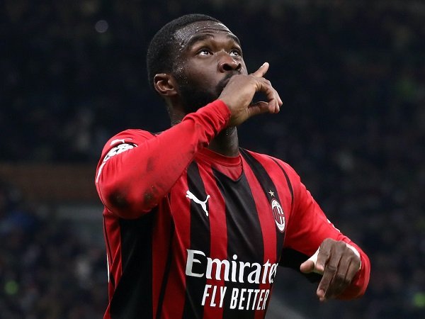 Bek AC Milan, Fikayo Tomori