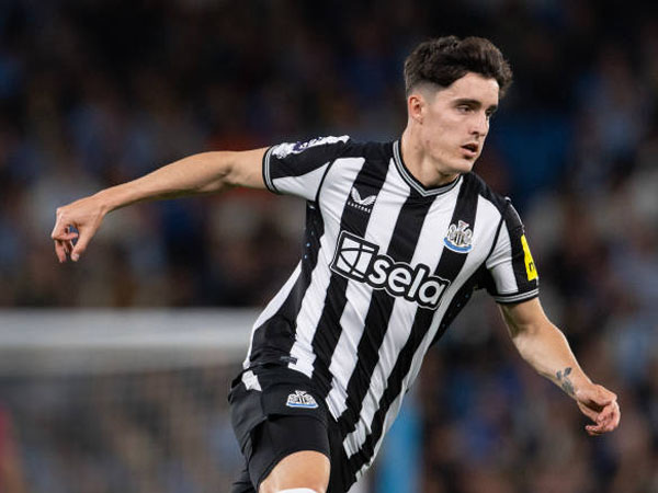 Tino Livramento Gabung ke Newcastle Bukan Untuk Jadi Cadangan