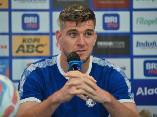 Bek Persib, Nick Kuipers